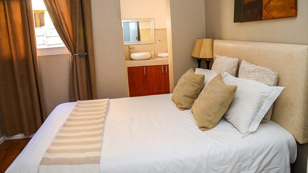 Beth El Guesthouse Brackenfell Esterno foto